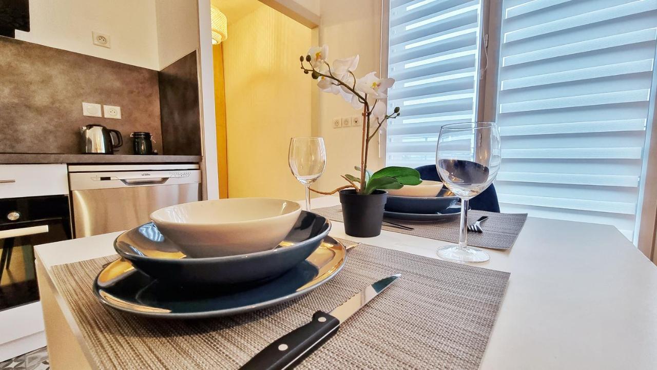 Le Smart - Parking - Terrasse - Wifi - Mulhouse - Relax Bnb Pfastatt Zewnętrze zdjęcie