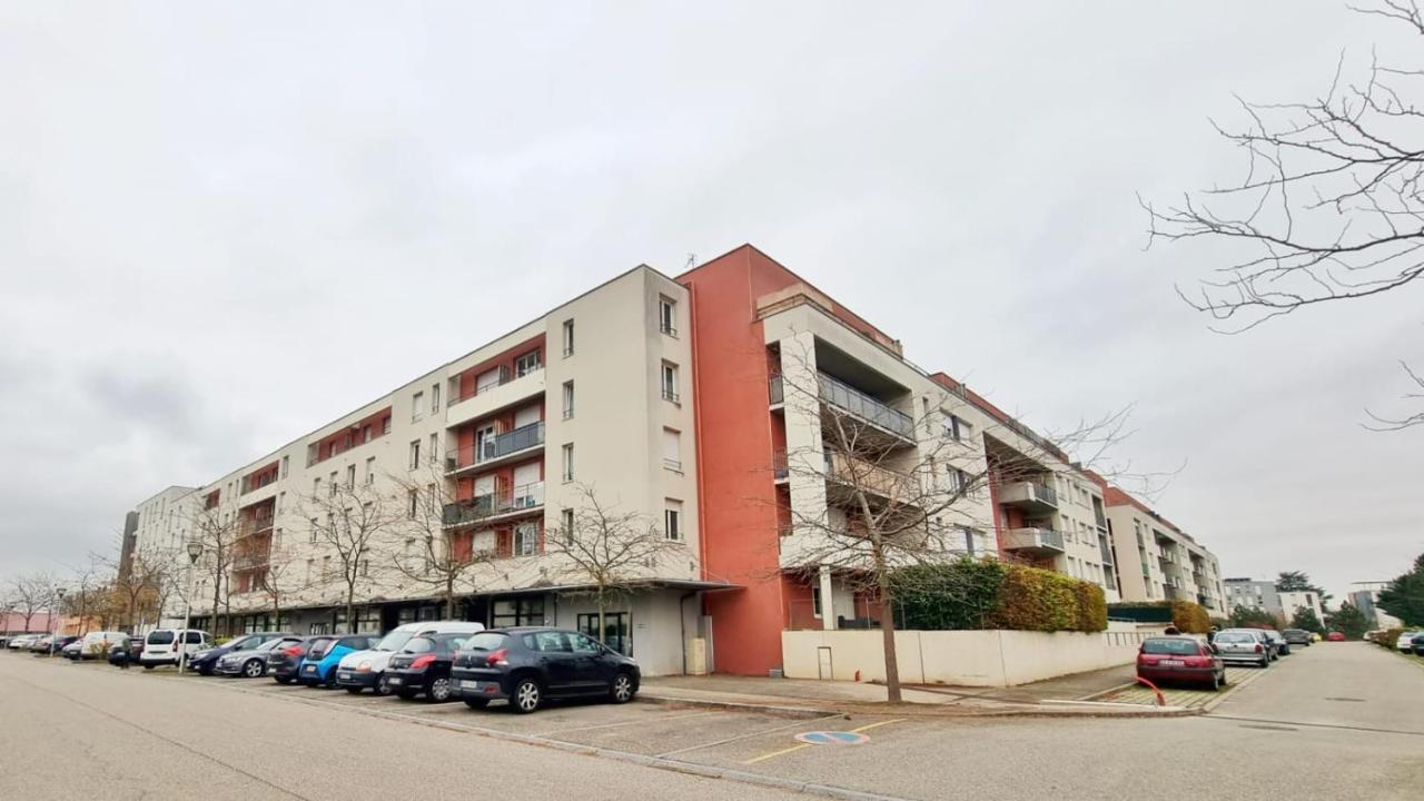 Le Smart - Parking - Terrasse - Wifi - Mulhouse - Relax Bnb Pfastatt Zewnętrze zdjęcie
